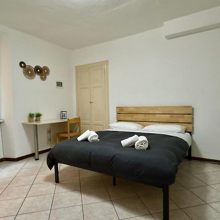 Roncati 7 Center Town Studio Apartments Bellagio Esterno foto