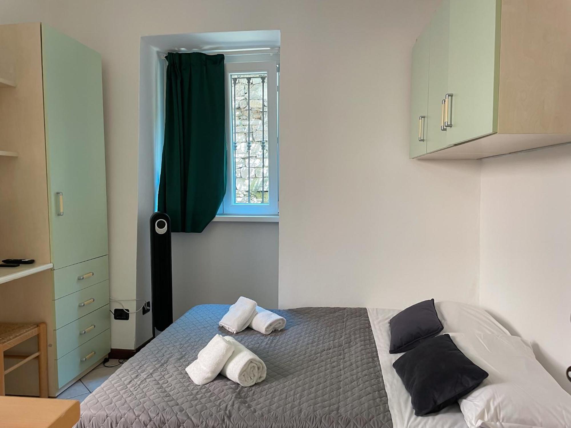 Roncati 7 Center Town Studio Apartments Bellagio Esterno foto