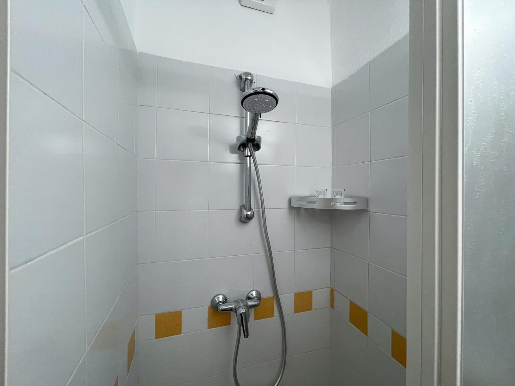 Roncati 7 Center Town Studio Apartments Bellagio Esterno foto
